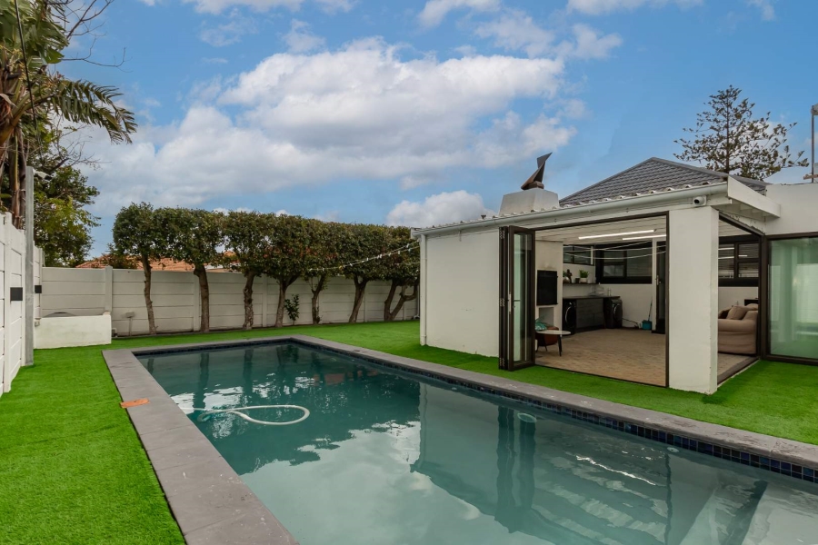 3 Bedroom Property for Sale in Plumstead Western Cape